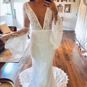 Wedding dress